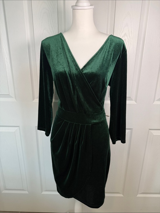The Unbranded Brand Dresses & Skirts - Boho Emerald Green Velvet Faux Wrap Midi Dress V Neck Romantic Goth Cottagecore